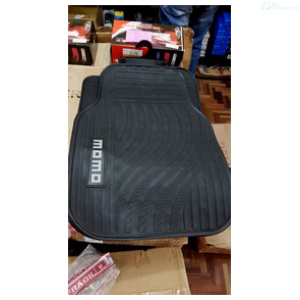 MOQUETA MOMO PARA CARRO 4 PIEZAS BLACK/GREY CM008BG